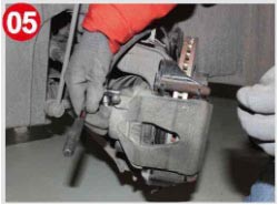 brake-pad-installation-image5