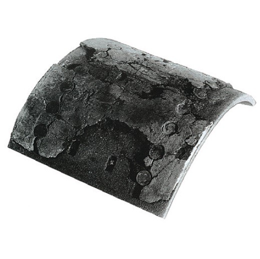 large-fractures-lining-surface